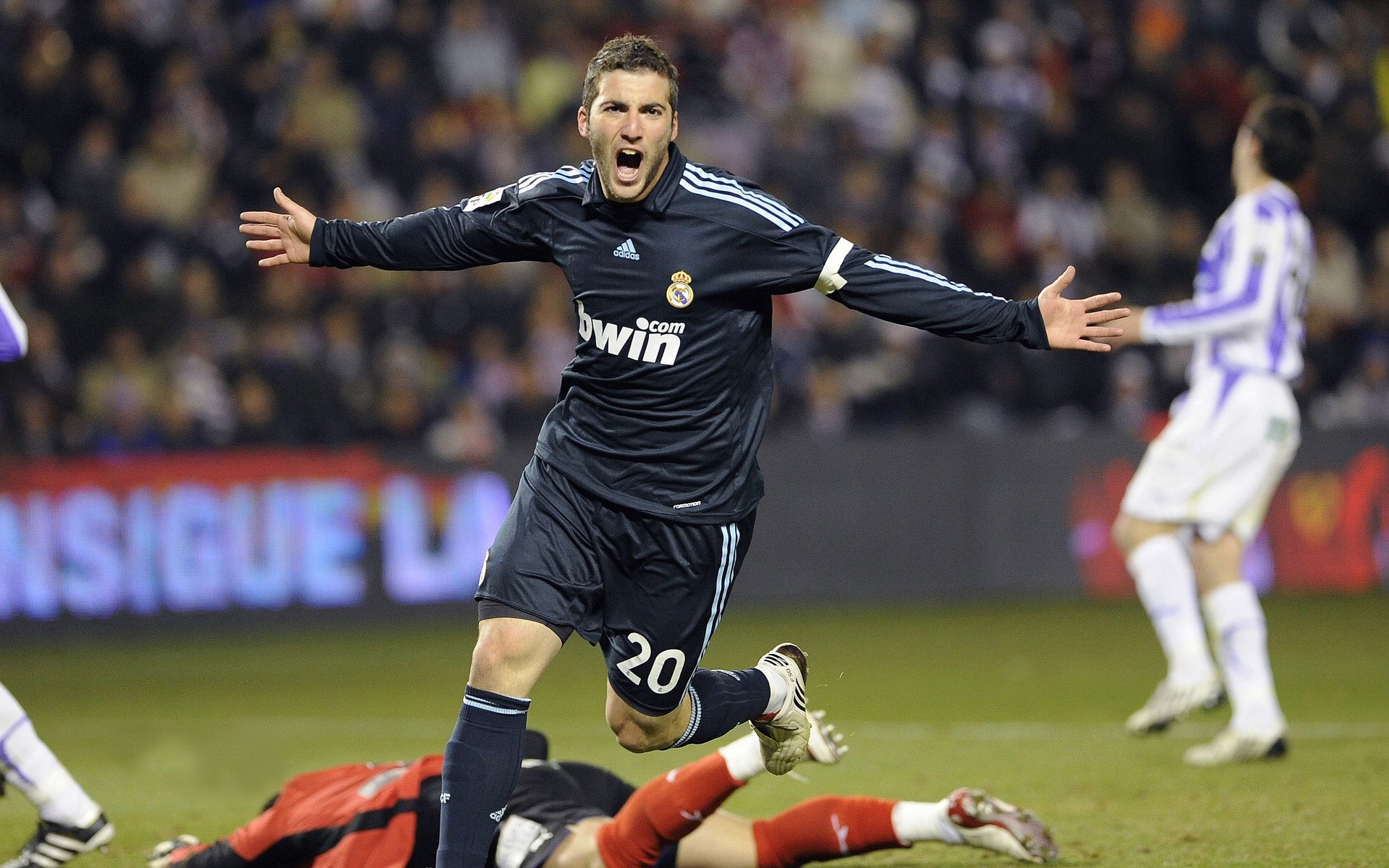 【比赛精彩】马克·塞尔比：精彩的防守反击瞬间集锦，马克塞尔比训练